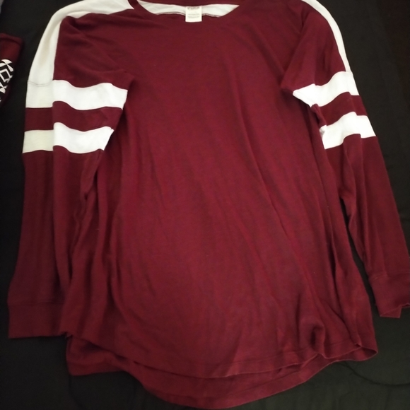 Victoria secret PINK tops - Picture 6 of 16